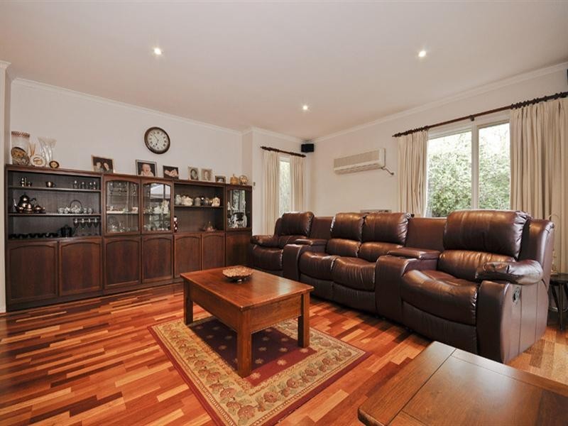 14 Yarraridge Drive, Chirnside Park VIC 3116