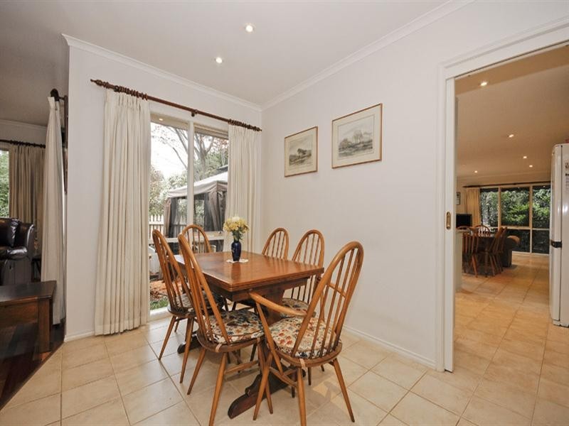 14 Yarraridge Drive, Chirnside Park VIC 3116