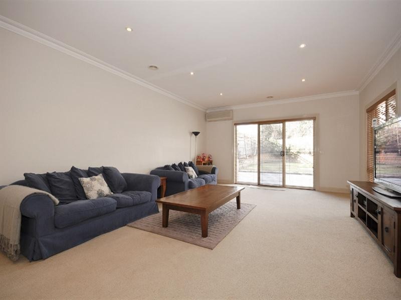 6 Chateau Close, Croydon VIC 3136