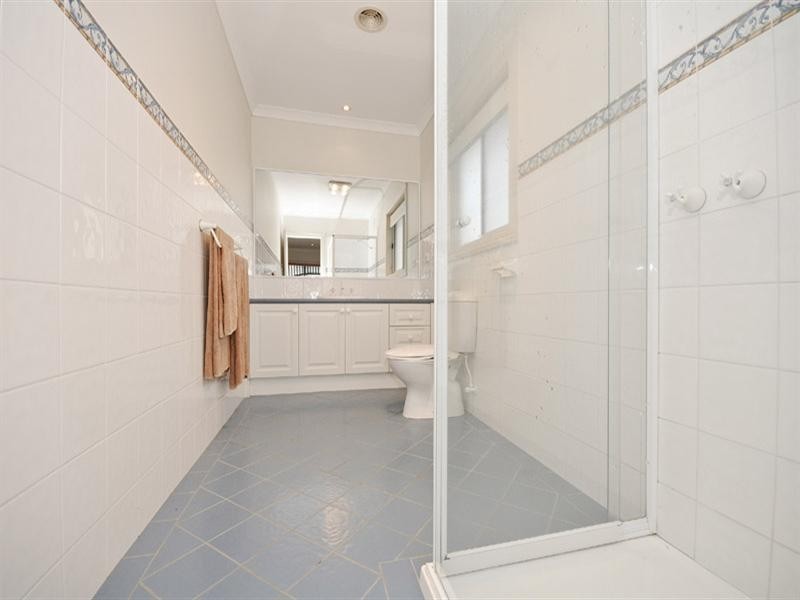 6 Chateau Close, Croydon VIC 3136