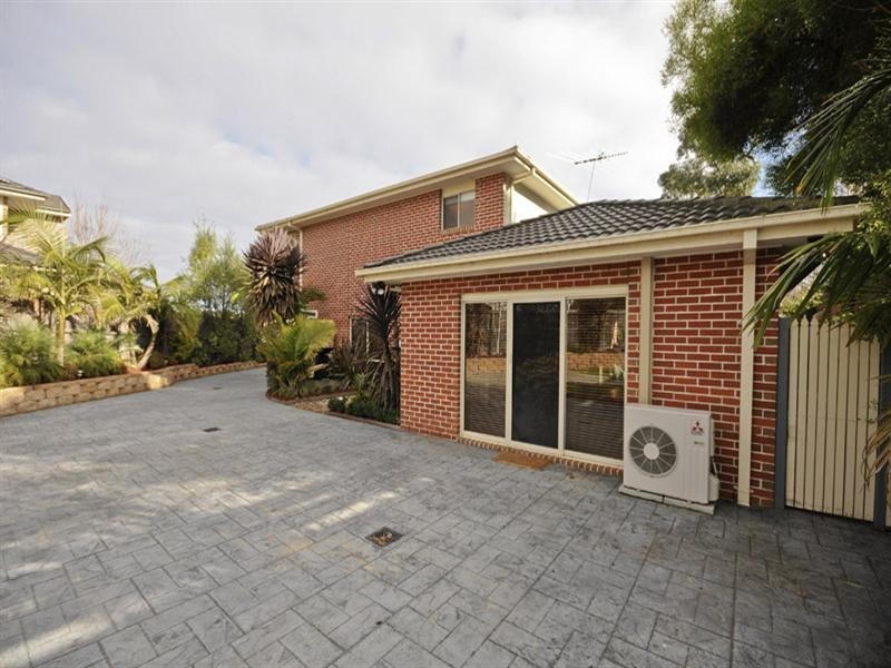 6 Chateau Close, Croydon VIC 3136