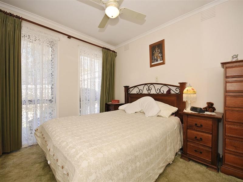 8 Ducol Court, Seville VIC 3139