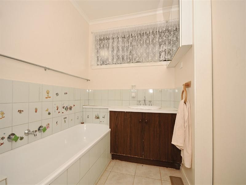 8 Ducol Court, Seville VIC 3139