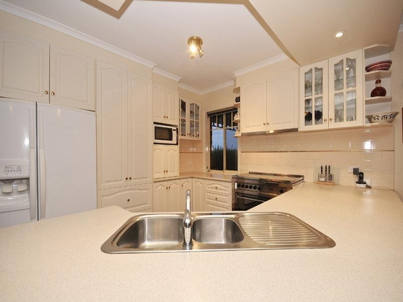 8 Noble Court, Lilydale VIC 3140