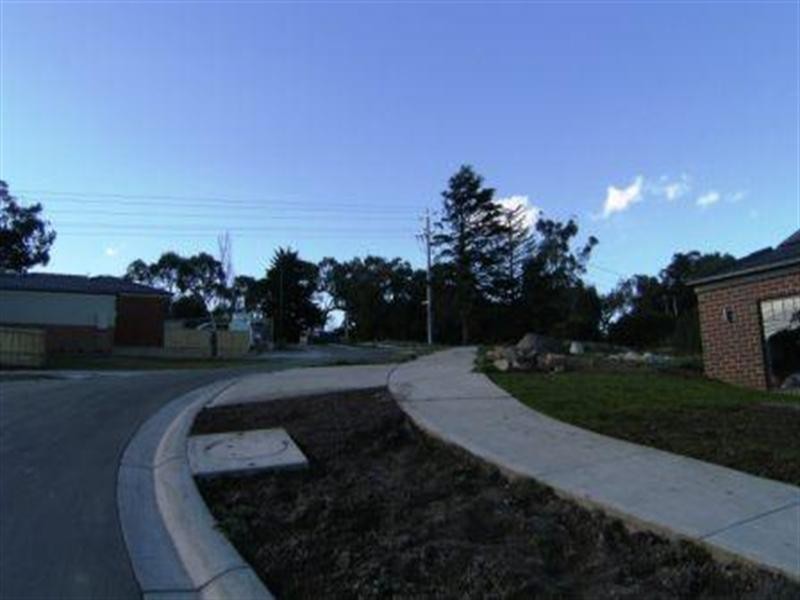 8 Grand View Grove, Lilydale VIC 3140