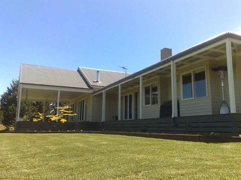 49 Pine Avenue, Healesville VIC 3777