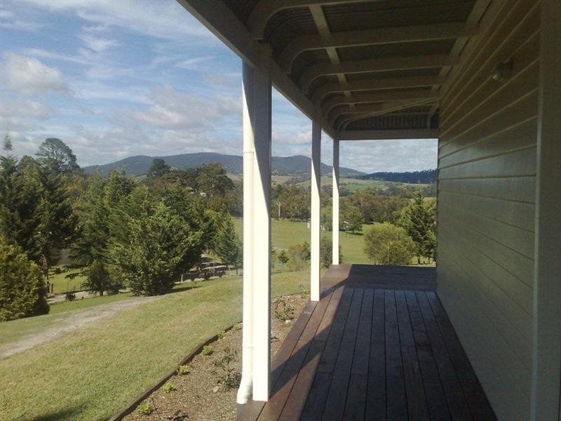 49 Pine Avenue, Healesville VIC 3777