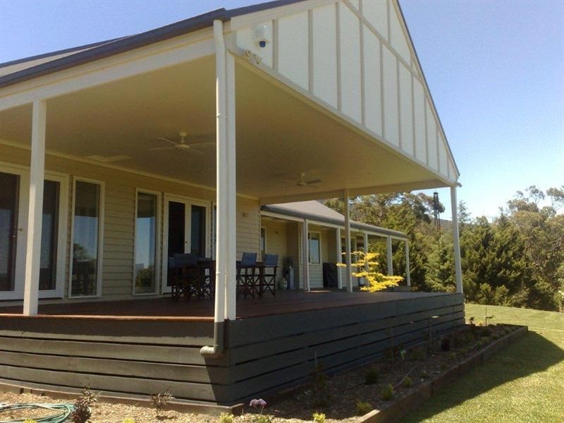 49 Pine Avenue, Healesville VIC 3777