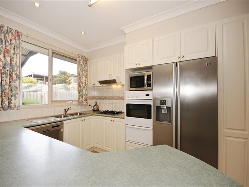 14 Clearwater Drive, Lilydale VIC 3140