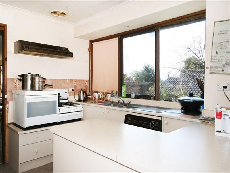 49 Rolling Hills Road, Chirnside Park VIC 3116