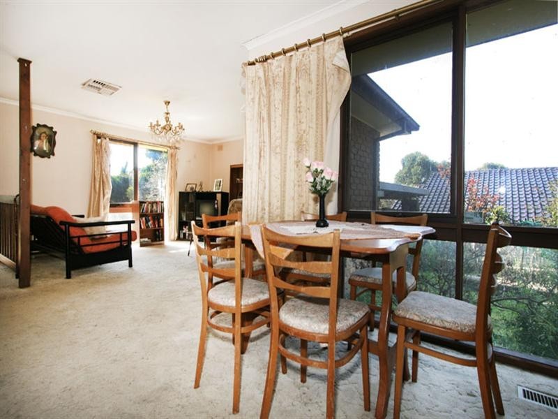 49 Rolling Hills Road, Chirnside Park VIC 3116