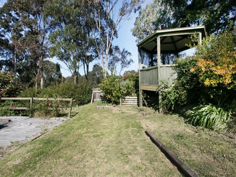 49 Rolling Hills Road, Chirnside Park VIC 3116