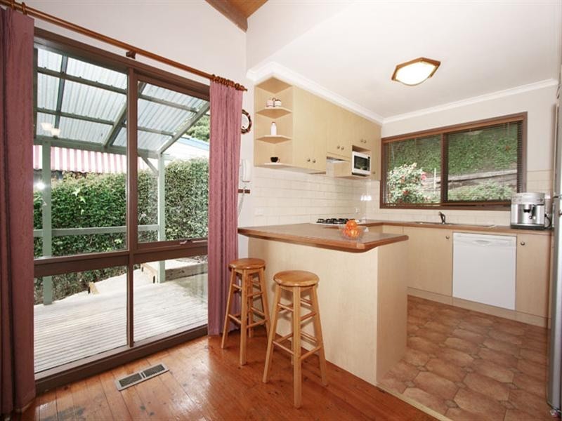 99 Charles Road, Lilydale VIC 3140