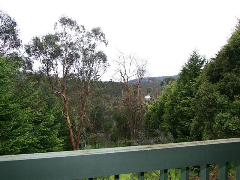 99 Charles Road, Lilydale VIC 3140