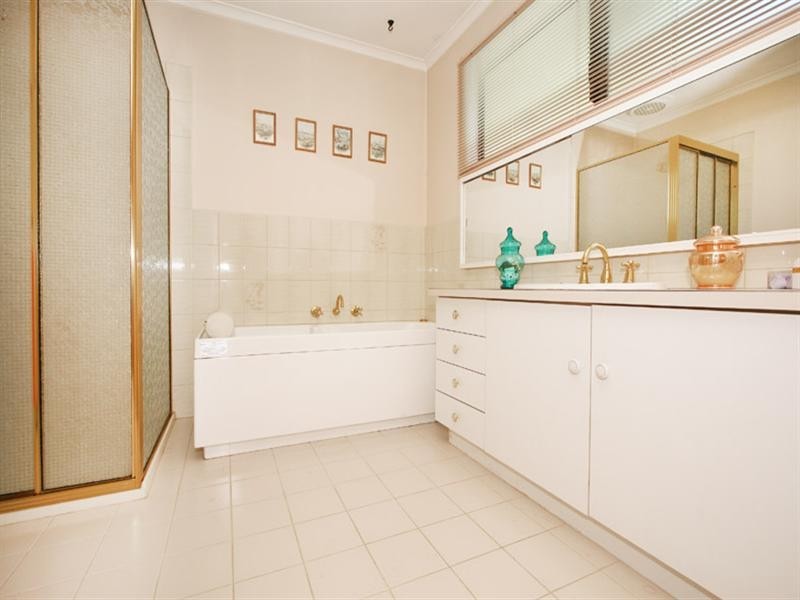 296 Swansea Road, Mount Evelyn VIC 3796