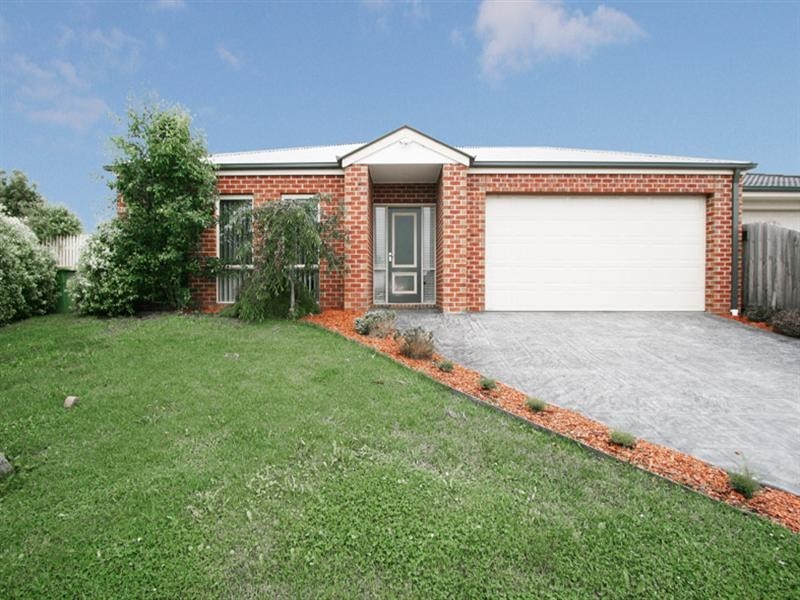 7 Kensington Place, Mooroolbark VIC 3138