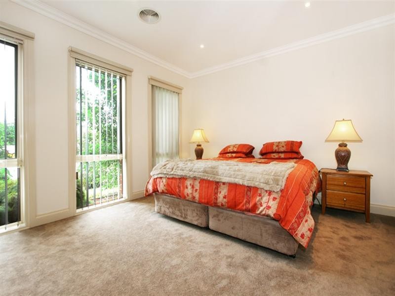 7 Kensington Place, Mooroolbark VIC 3138