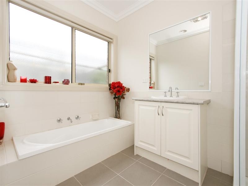 7 Kensington Place, Mooroolbark VIC 3138