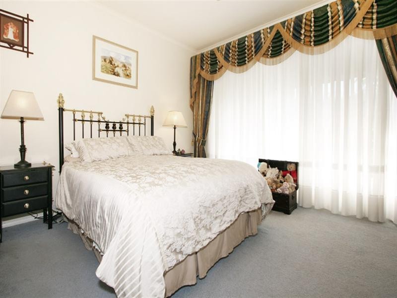 19 Delamere Drive, Chirnside Park VIC 3116