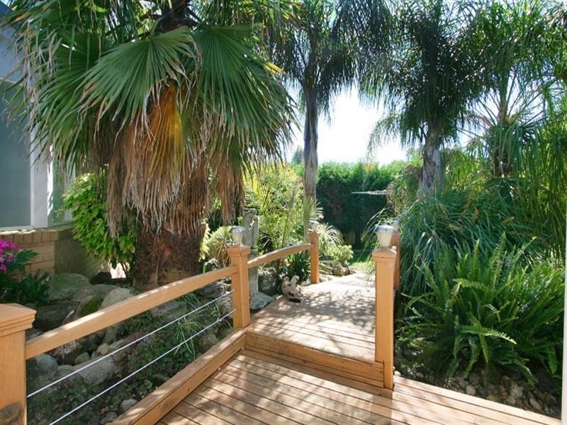 19 Delamere Drive, Chirnside Park VIC 3116