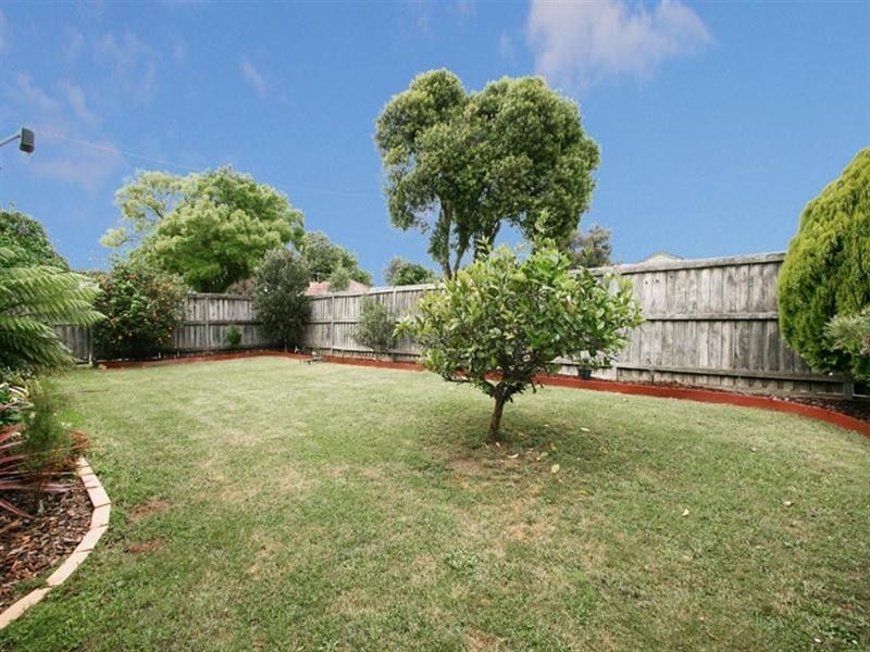 1/2 McComb Street, Lilydale VIC 3140