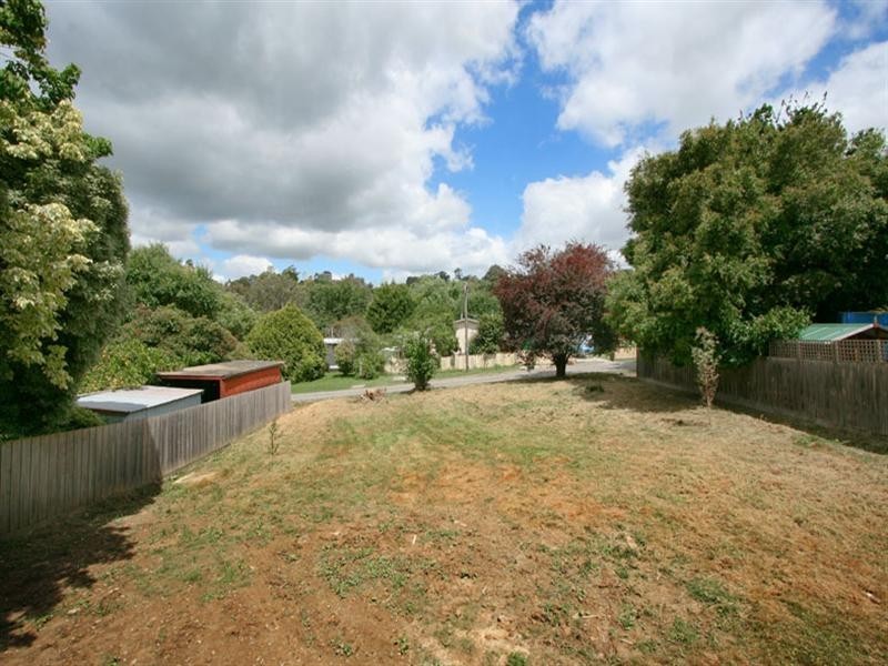 9 De Lancey Road, Wandin North VIC 3139