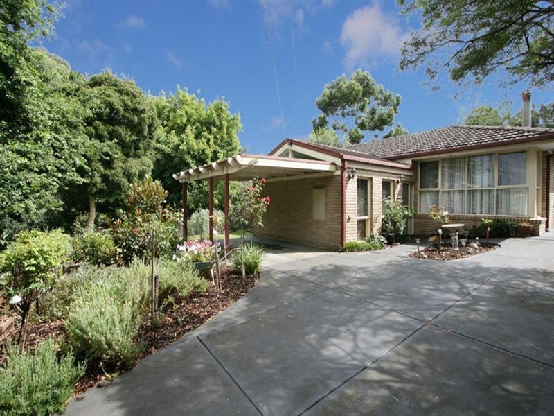 33 David Road, Lilydale VIC 3140