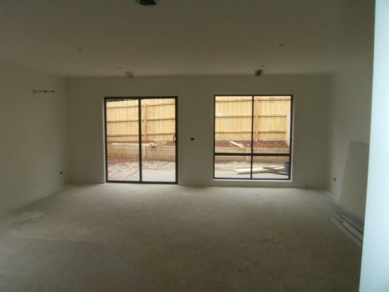 3 Leonard Road, Kilsyth VIC 3137