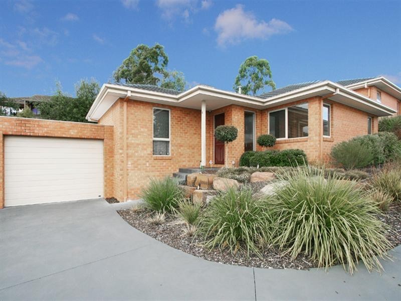 4/11 Peden Street, Chirnside Park VIC 3116