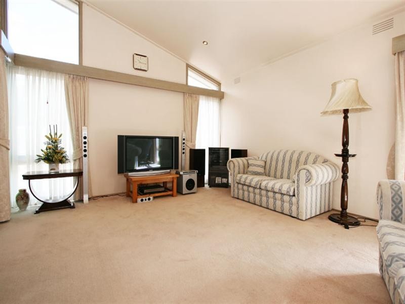 49 Kingswood Drive, Chirnside Park VIC 3116