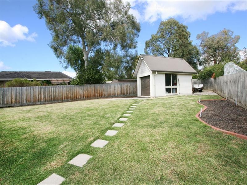 49 Kingswood Drive, Chirnside Park VIC 3116
