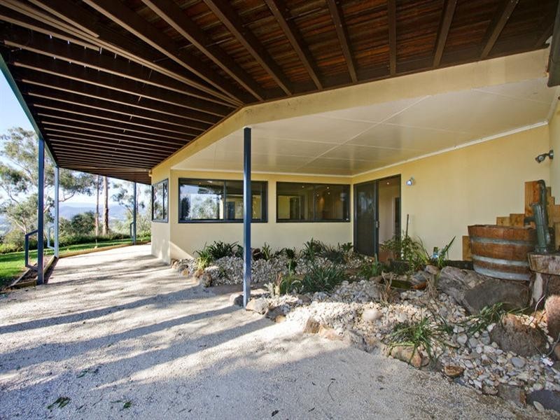 70 Leonard Road, Lilydale VIC 3140