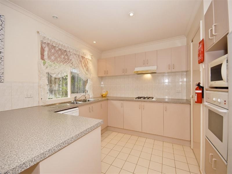 4 Rolaine Close, Lilydale VIC 3140