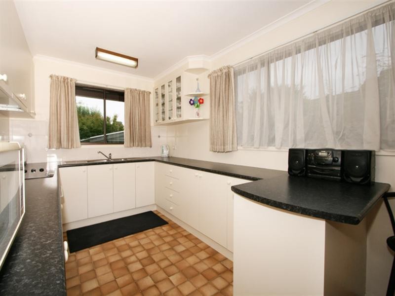 15 Beresford Road, Lilydale VIC 3140