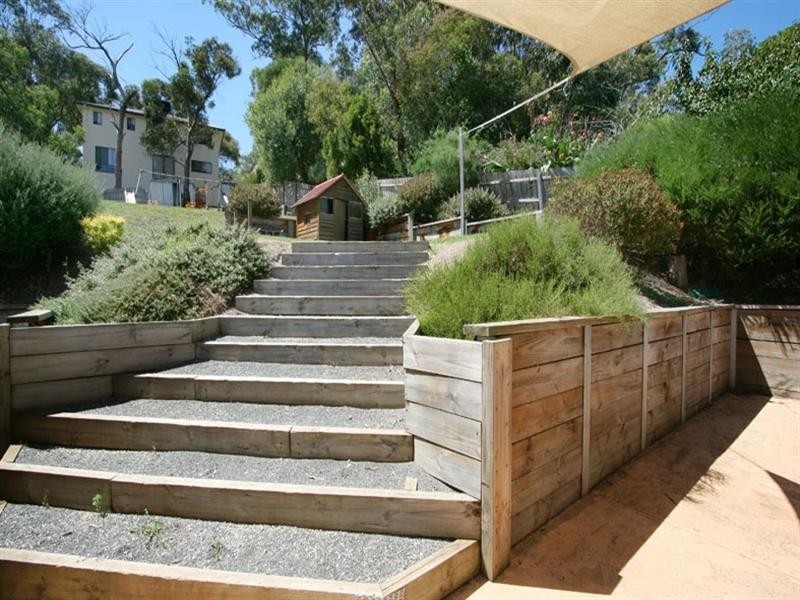 9 Summit Road, Lilydale VIC 3140