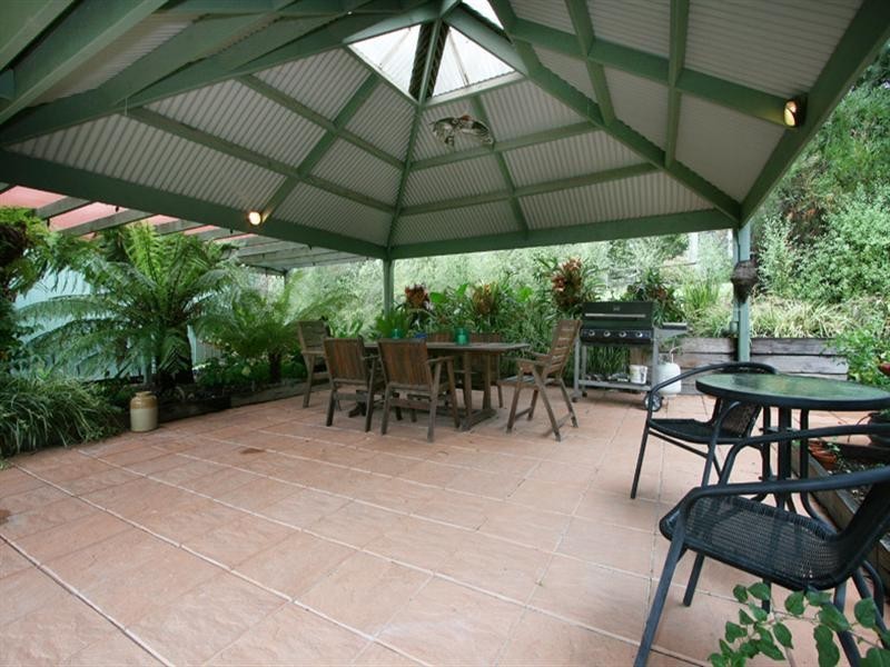 103 Walker Road, Seville VIC 3139