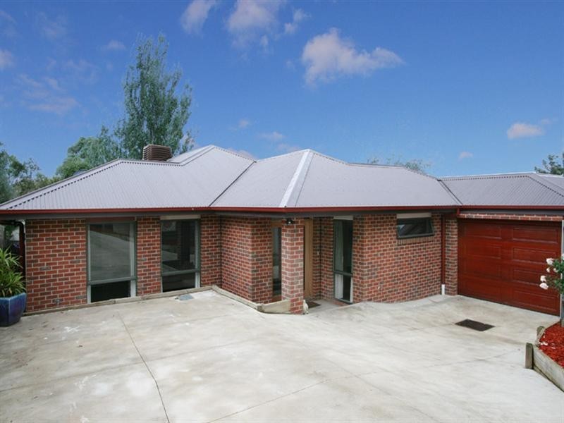 7A Carawa Street, Mooroolbark VIC 3138