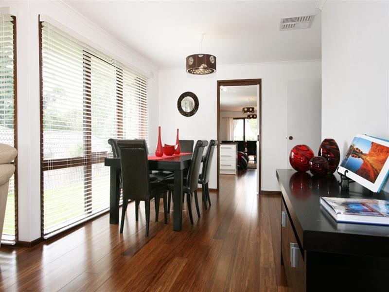 49 Rolling Hills Road, Chirnside Park VIC 3116