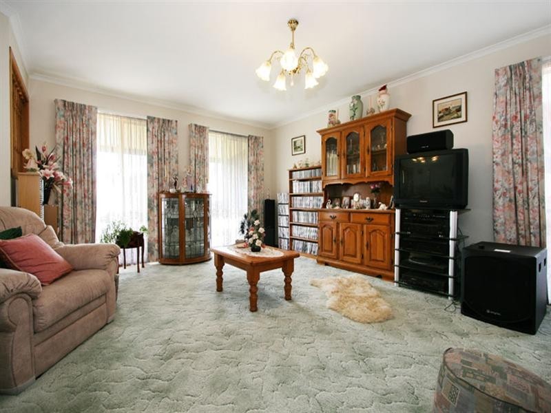 8 Dalray Place, Lilydale VIC 3140