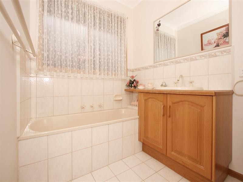 8 Dalray Place, Lilydale VIC 3140