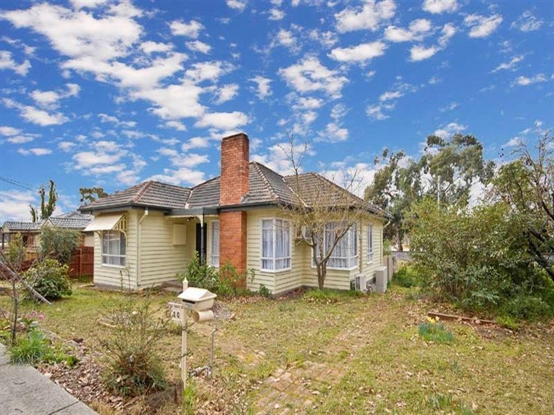 10 Cave Hill Road, Lilydale VIC 3140