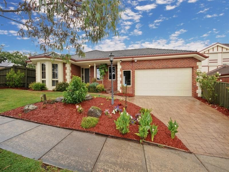 8 Regency Rise, Chirnside Park VIC 3116