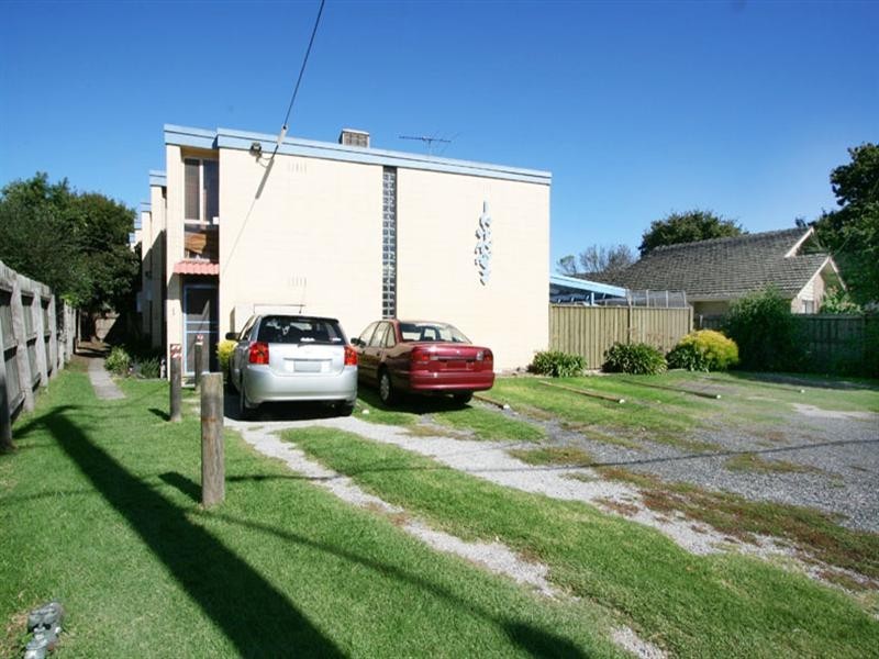 4/1 Garden Street, Kilsyth VIC 3137