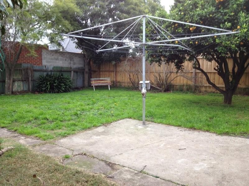 40 Dempster Street, Tottenham VIC 3012