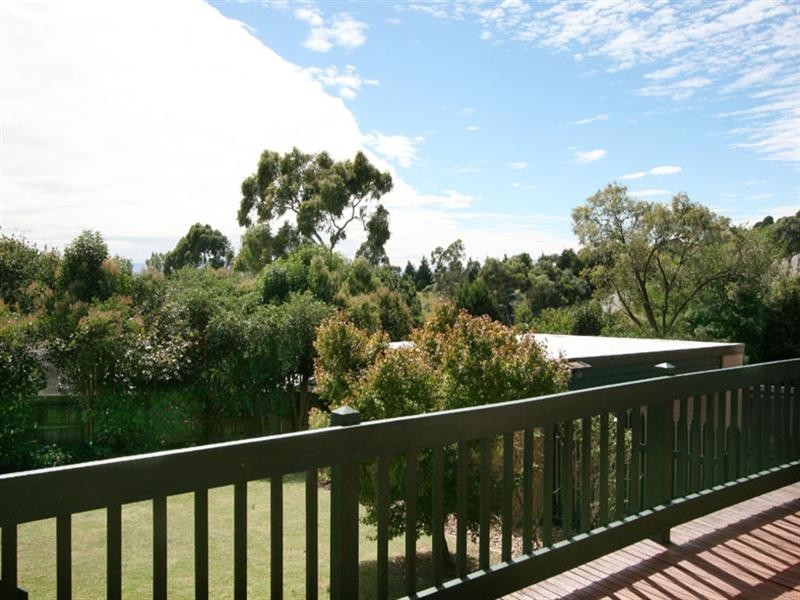 80 Roseman Road, Chirnside Park VIC 3116