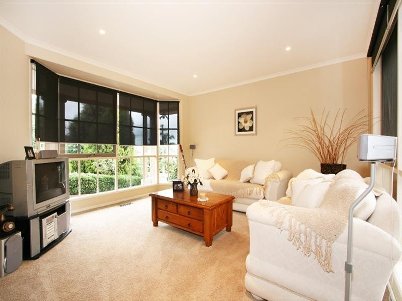 8 West Link, Chirnside Park VIC 3116