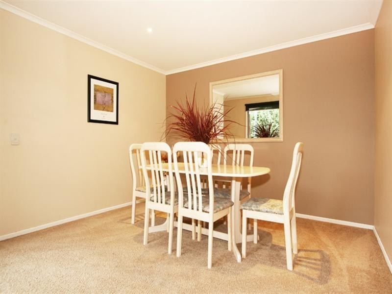 8 West Link, Chirnside Park VIC 3116