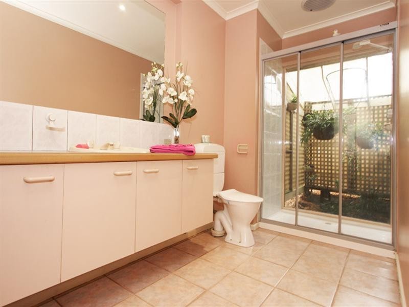 8 West Link, Chirnside Park VIC 3116