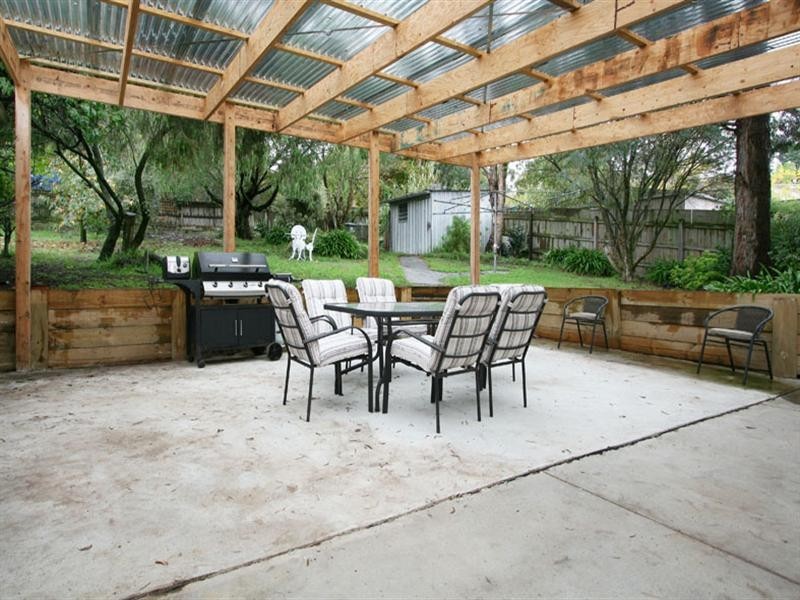 88 Rolling Hills Road, Chirnside Park VIC 3116