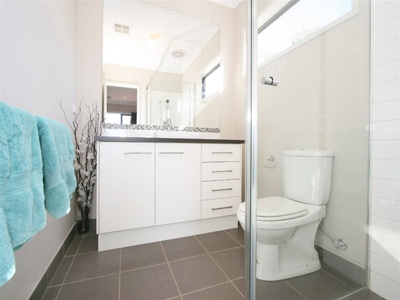 1/137 Switchback Road, Chirnside Park VIC 3116